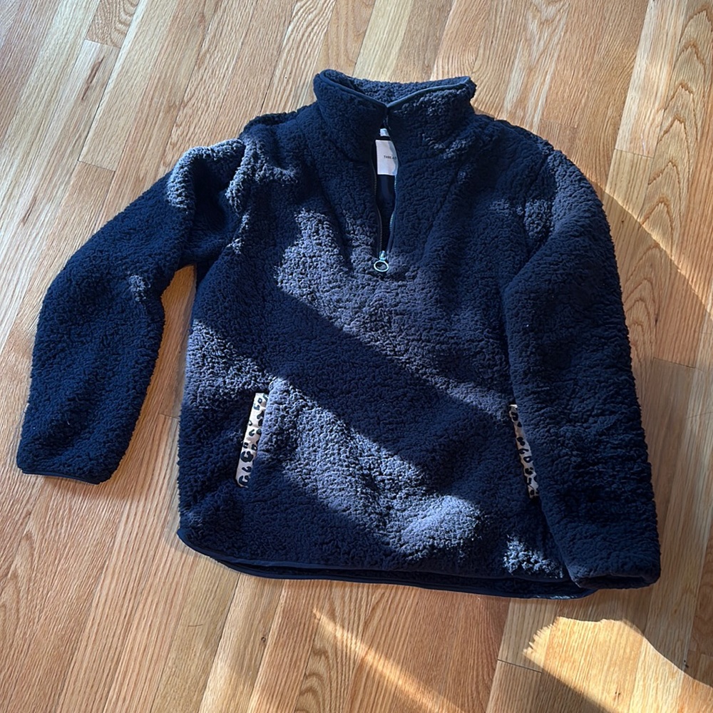 Thread and supply black fleece pullover